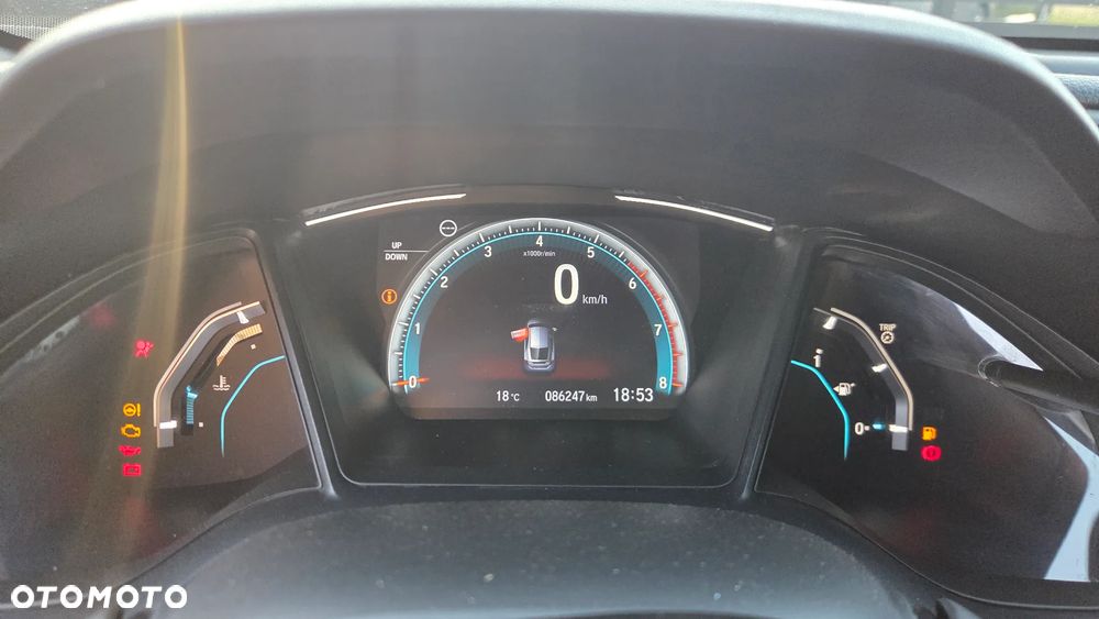 Honda Civic 1.0 i-VTEC Turbo Comfort Sport Line - 9