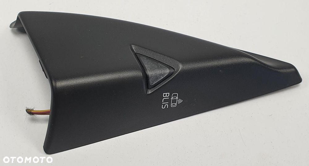 TRÓJKĄT OSŁONA LUSTERKA PRAWY PRZÓD CZUJNIK BLIS VOLVO V40 II 1287713 - 1