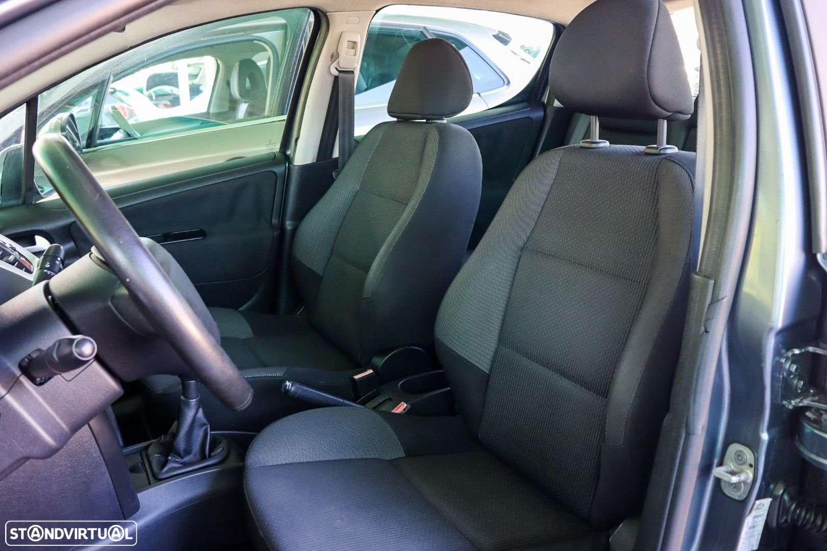 Peugeot 207 1.6 HDi Premium - 8