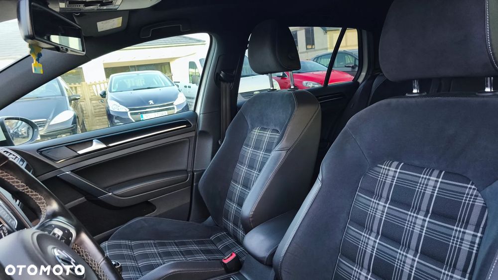 Volkswagen Golf GTD (BlueMotion Technology) - 21