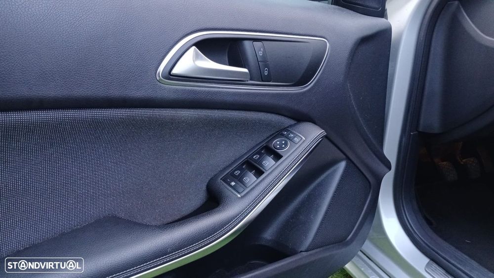 Mercedes-Benz A 200 CDI (BlueEFFICIENCY) Urban - 16