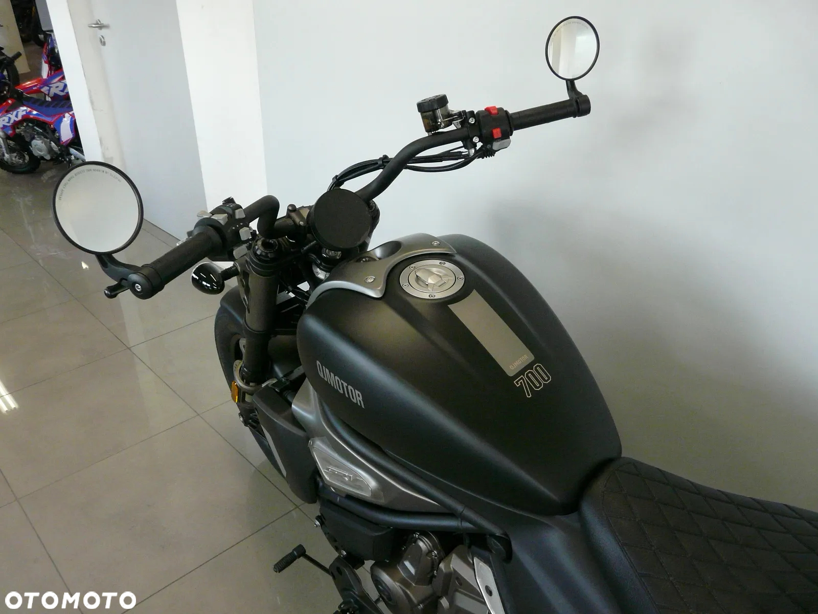 QJMOTOR SRV 700 - 23