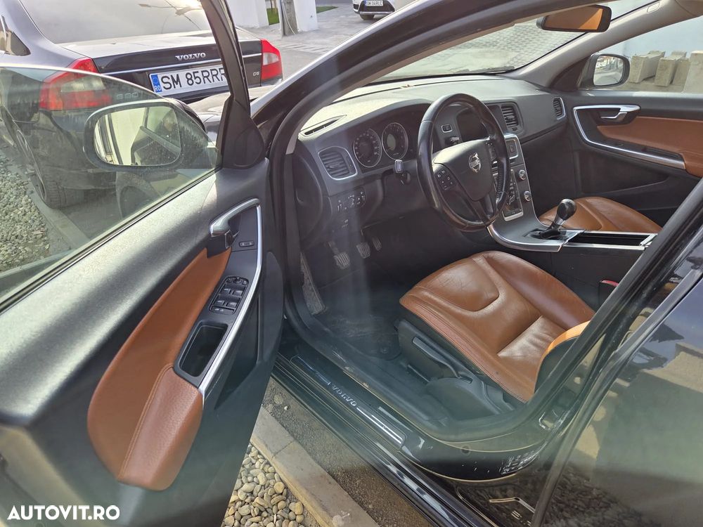 Volvo V60 DRIVe - 4