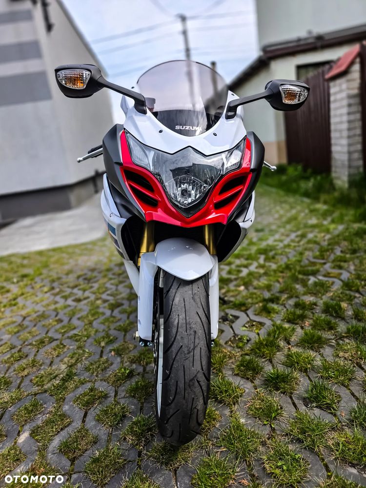 Suzuki GSX-R - 11