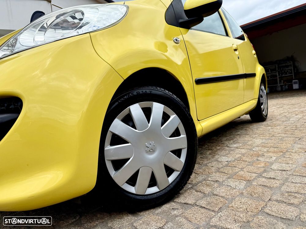 Peugeot 107 1.0 Urban - 11