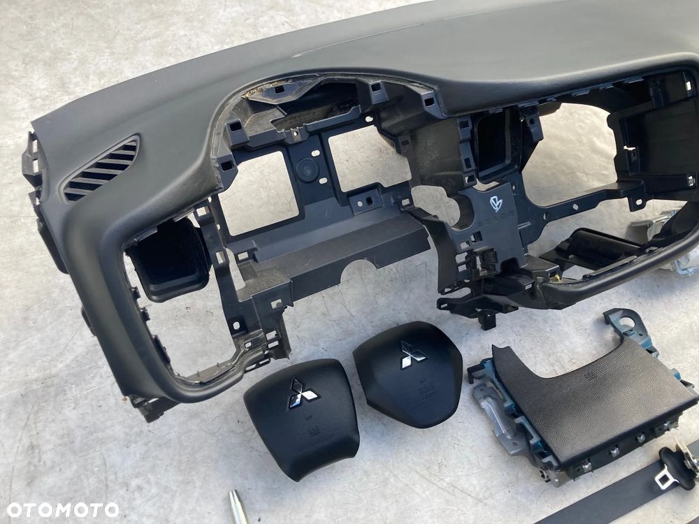 MITSUBISHI OUTLANDER EU USA KANADA DESKA KONSOLA KOKPIT PULPIT PÓŁKA PARAPET PODUSZKI POWIETRZNE PODUSZKA POWIETRZNA KOLAN KOLANOWA AIRBAG PASY PAS AIR BAG SRS   OKAZJA !!! - 4