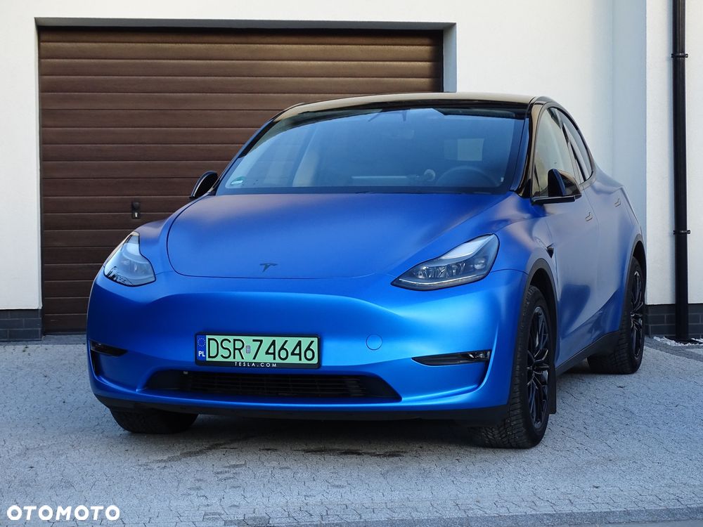 Tesla Model Y Long Range Dual Motor AWD - 2