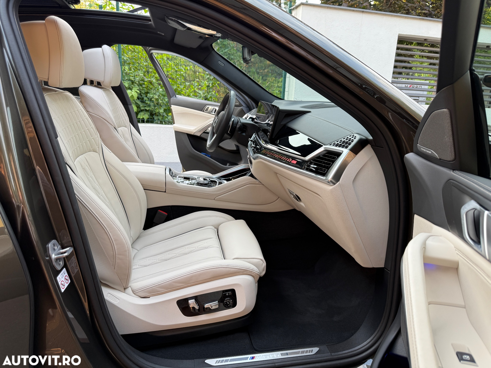 BMW X6 M M60i xDrive AT MHEV - 22