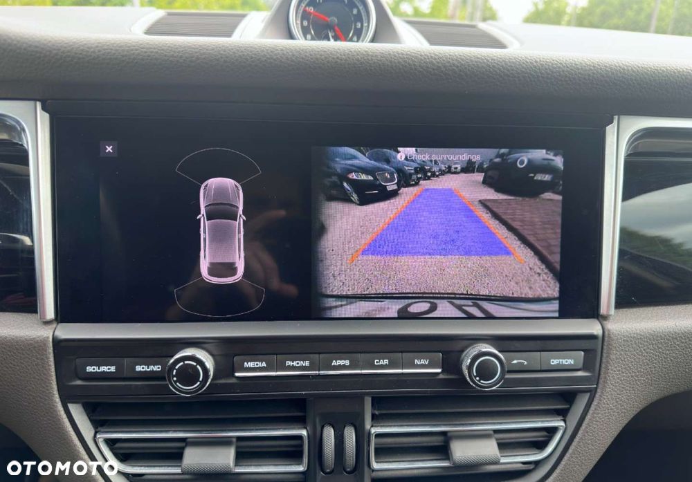Porsche Macan - 18
