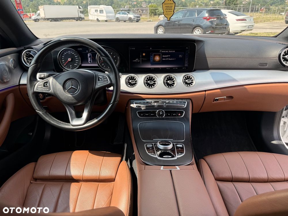 Mercedes-Benz Klasa E 200 9G-TRONIC - 11