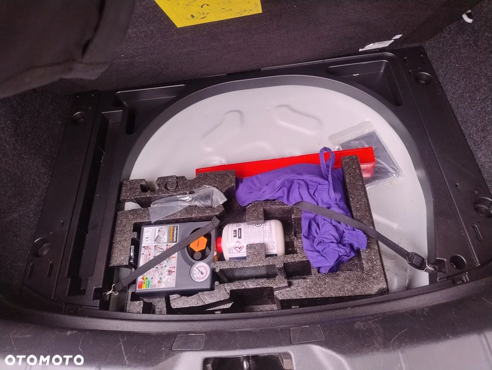 Volvo V40 T5 Geartronic Momentum - 21