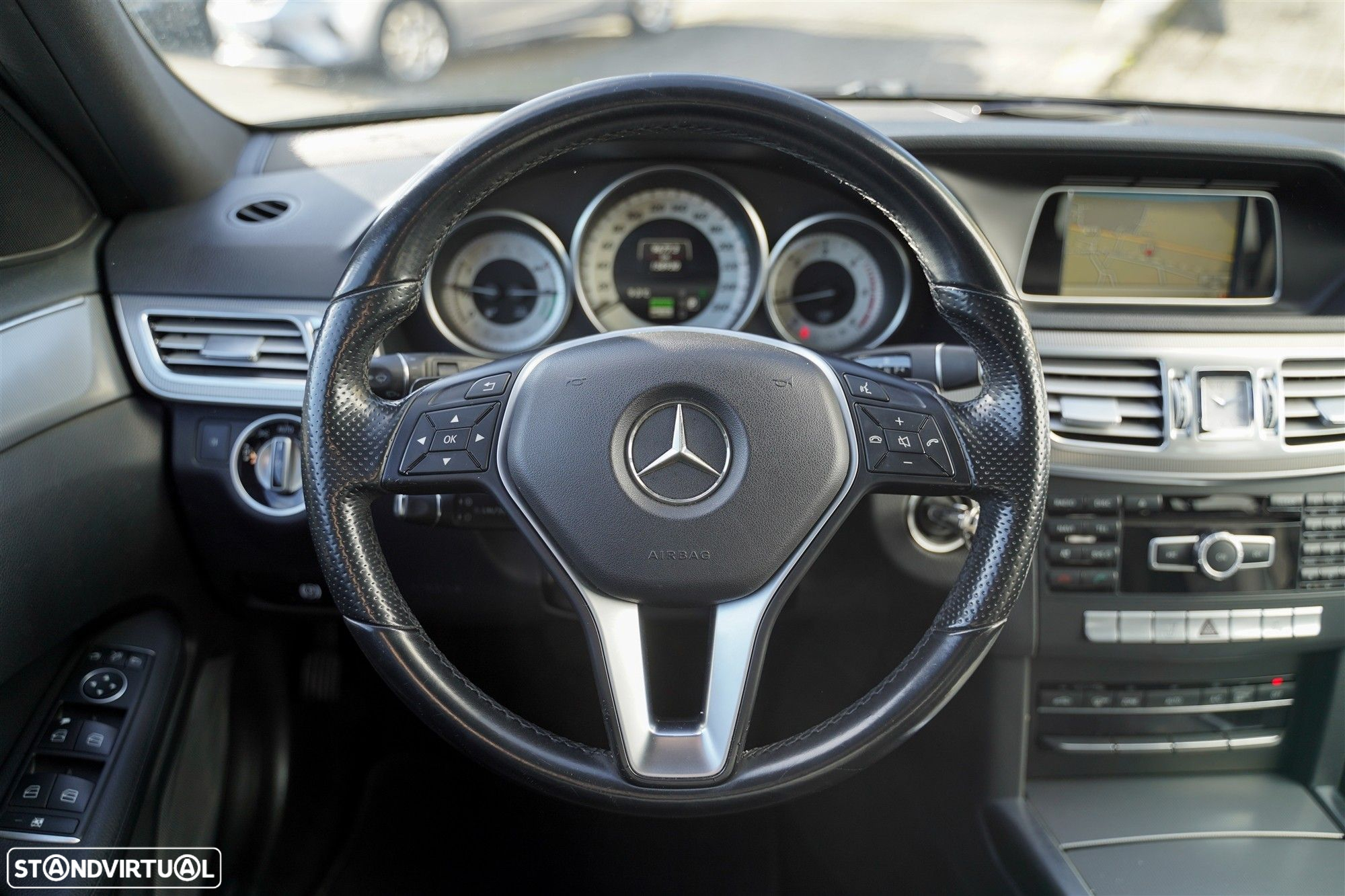 Mercedes-Benz E 300 Bluetec Hybrid Avantgarde - 15