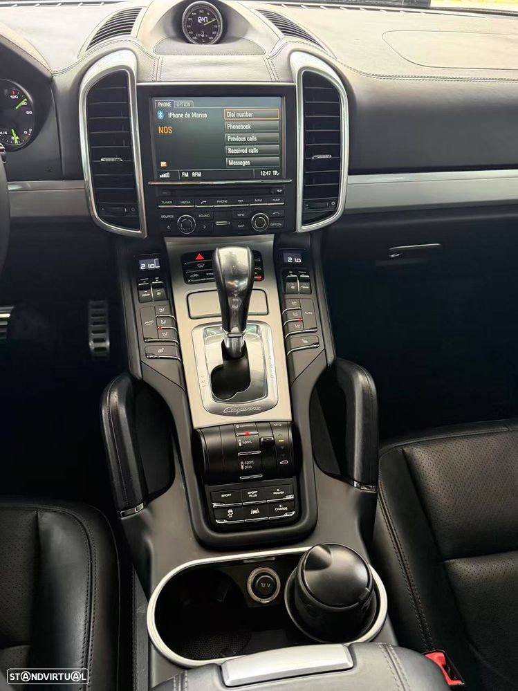 Porsche Cayenne S - 17