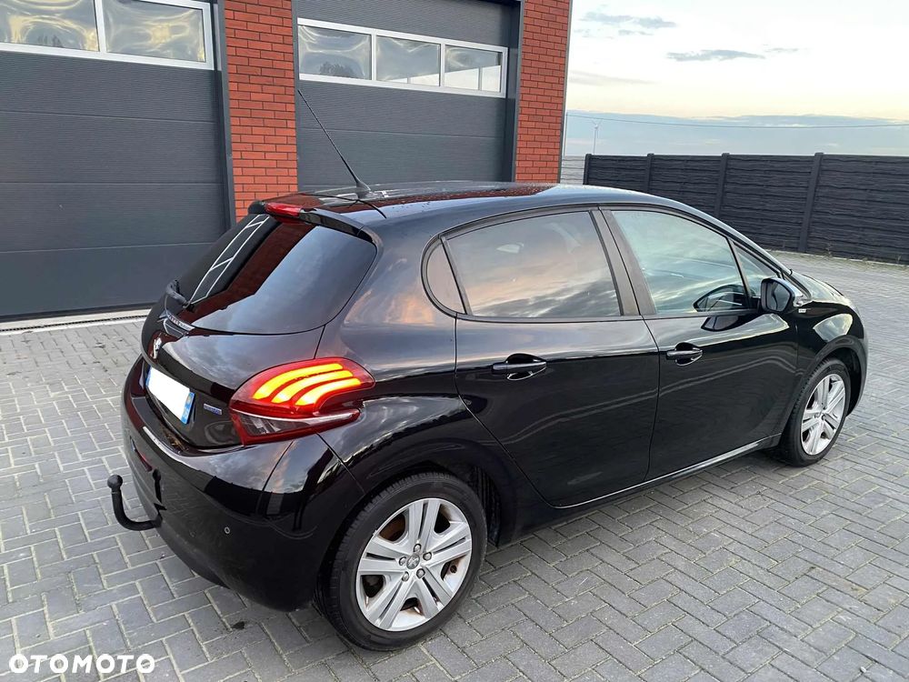 Peugeot 208 1.6 BlueHDi Allure S&S - 3