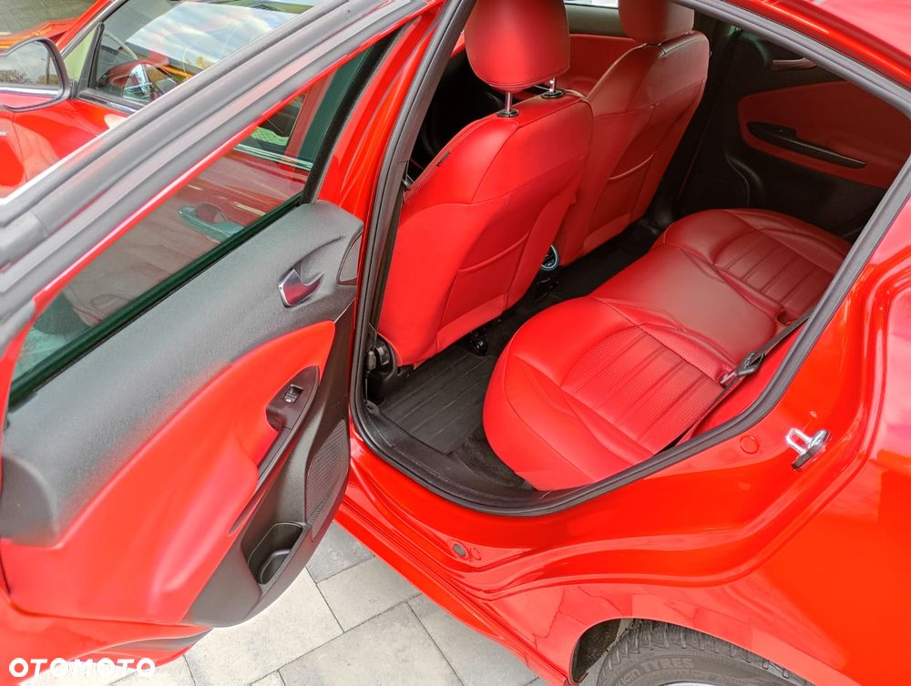 Alfa Romeo Giulietta 1.8 TBi 16V TCT Quadrifoglio Verde - 11