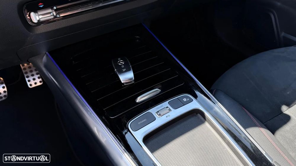 Mercedes-Benz GLA 180 d AMG Line - 17