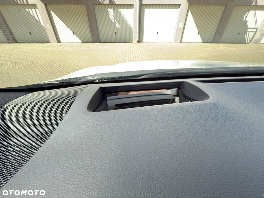 Toyota Corolla 1.8 Hybrid GR Sport Dynamic - 21
