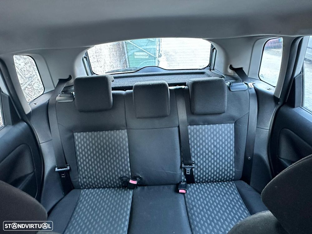 Ford Fiesta - 4
