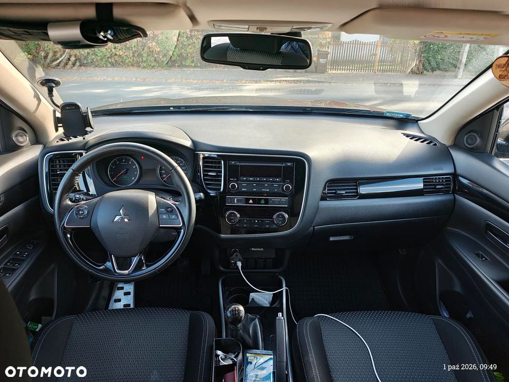 Mitsubishi Outlander - 26