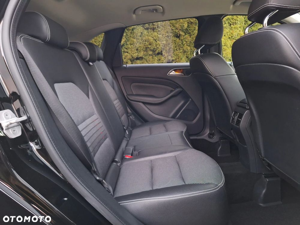 Mercedes-Benz Klasa B 180 (CDI) d Urban - 30