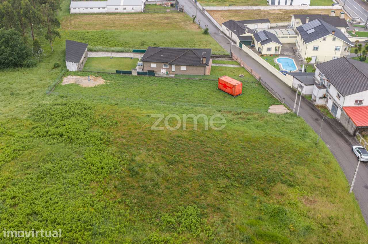Terreno para Construção em São Pedro da Torre - Grande imagem: 2/13