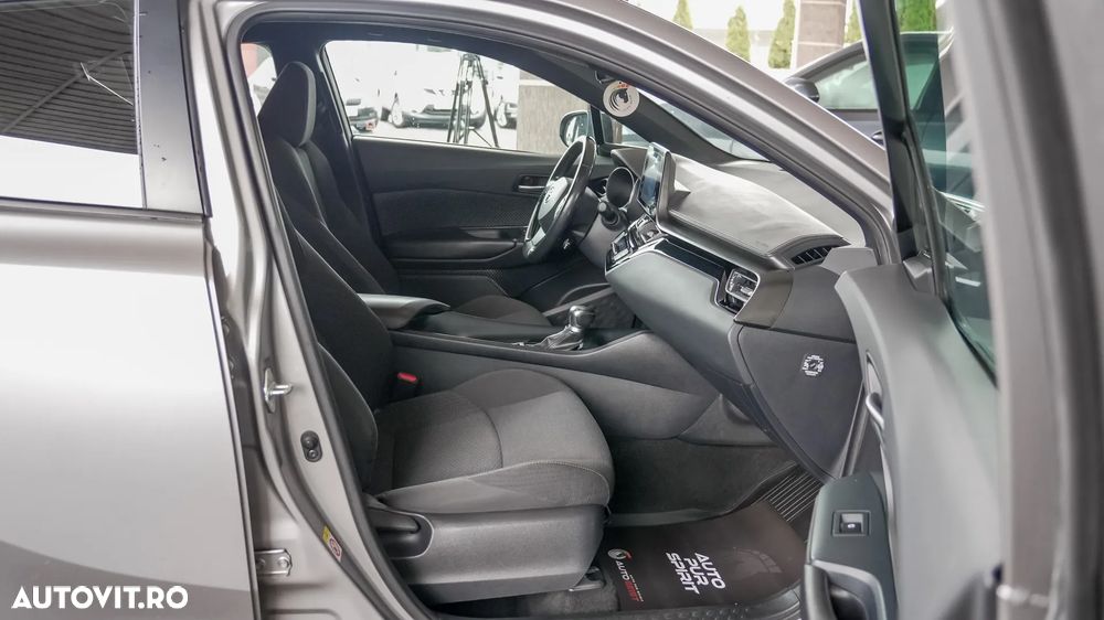 Toyota C-HR 1.8 HSD 122 CP 4x2 CVT Style - 23