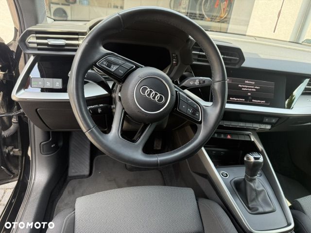 Audi A3 Limousine 30 TFSI - 8