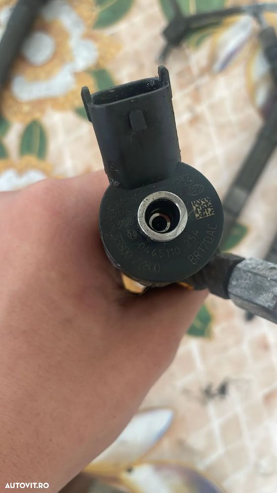 Injectoare Hyundai Santa Fe 2 2.2 d 0445110254 3380027800 - 2