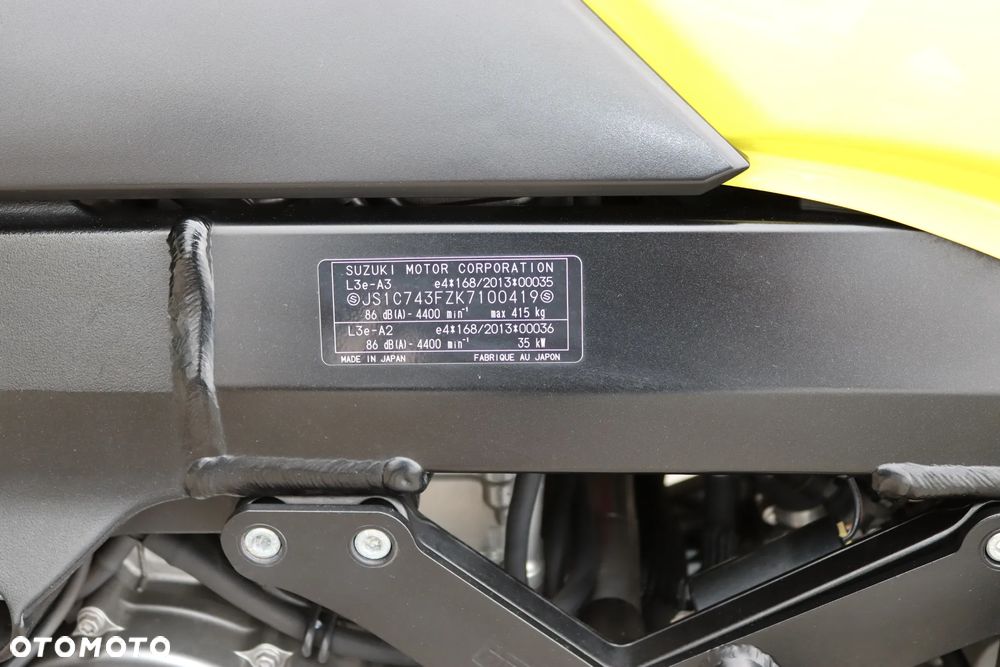 Suzuki V-STROM - 12