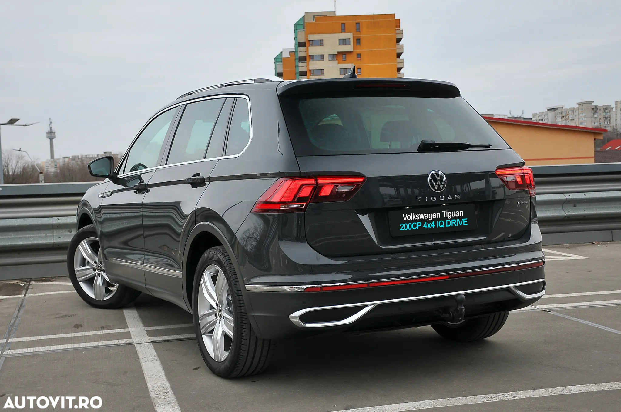 Volkswagen Tiguan 2.0 TDI SCR 4MOTION DSG Life - 9