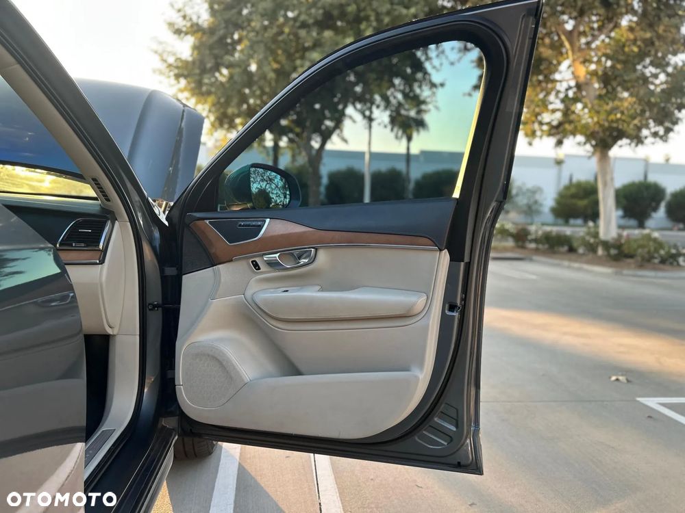 Volvo XC 90 T6 AWD Geartronic Inscription - 32