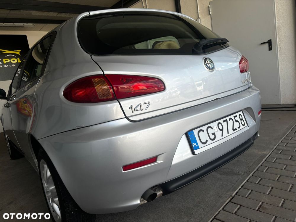 Alfa Romeo 147 1.6 Twin Spark Impression - 9