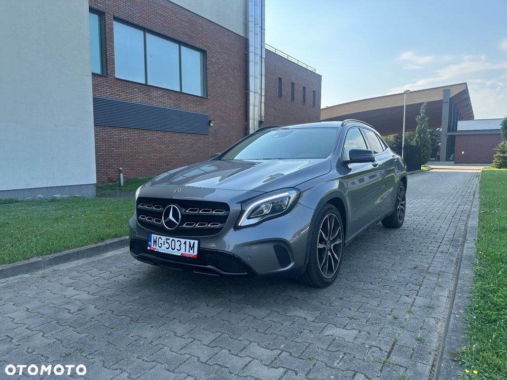 Mercedes-Benz GLA 200 7G-DCT Style - 1