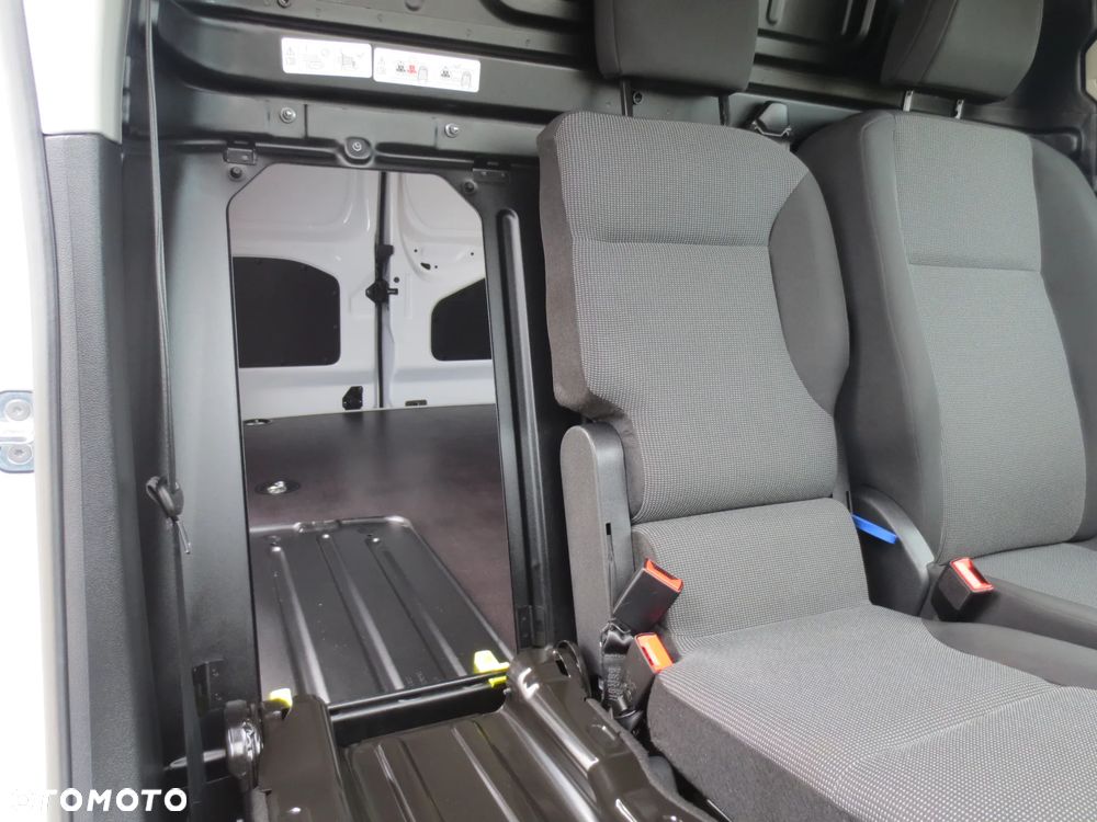 Fiat DOBLO SALON POLSKA ORYGINAŁ LAKIER i NISKI PRZEBIEG - 33