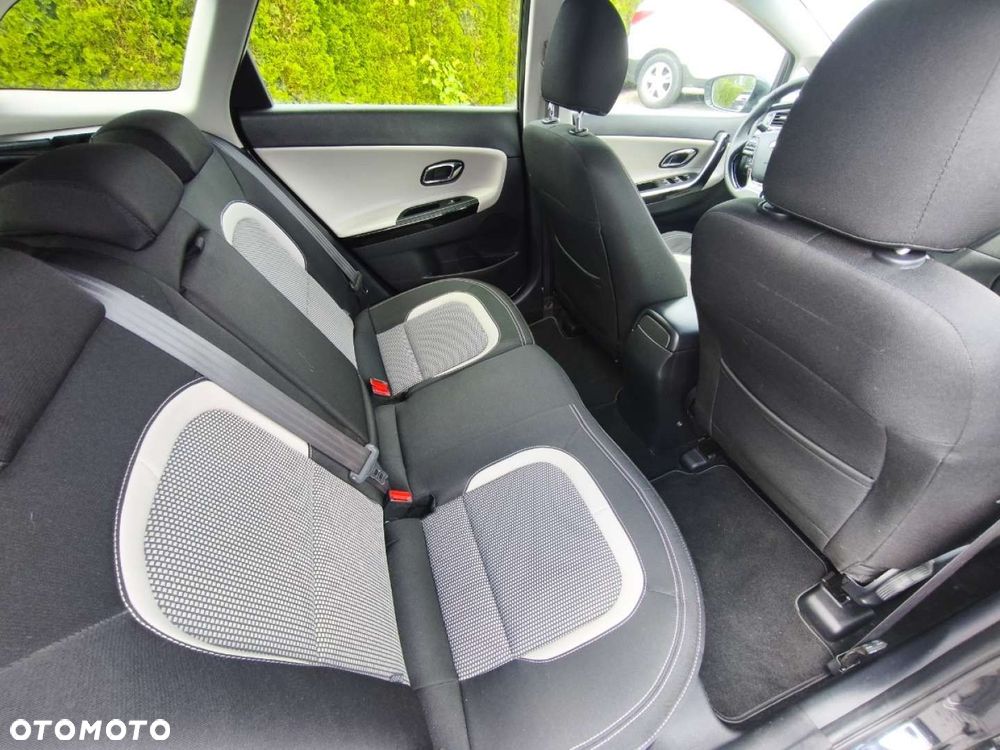 Kia Ceed - 15