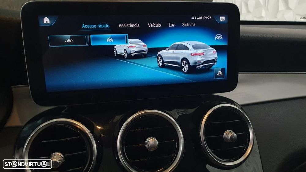 Mercedes-Benz GLC 220 d Coupe 4Matic 9G-TRONIC AMG Line - 23