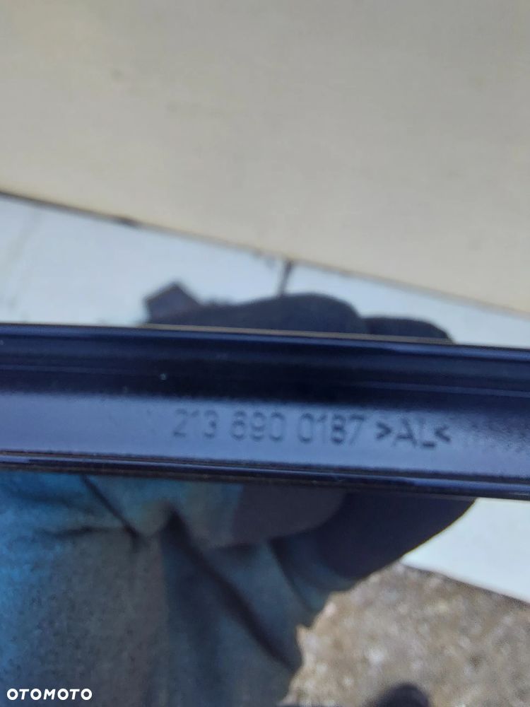 LISTWA SŁUPKA LEWY PRZÓD MERCEDES W2136900187 - 2