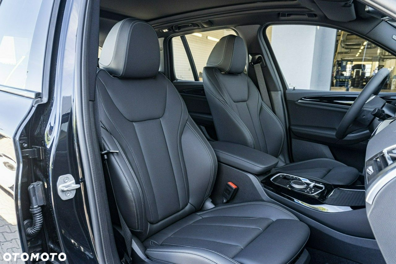 BMW iX3 - 19