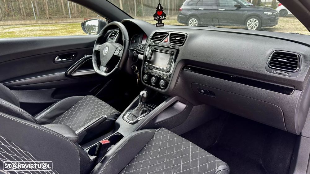 VW Scirocco 2.0 TDI Sport DSG - 47