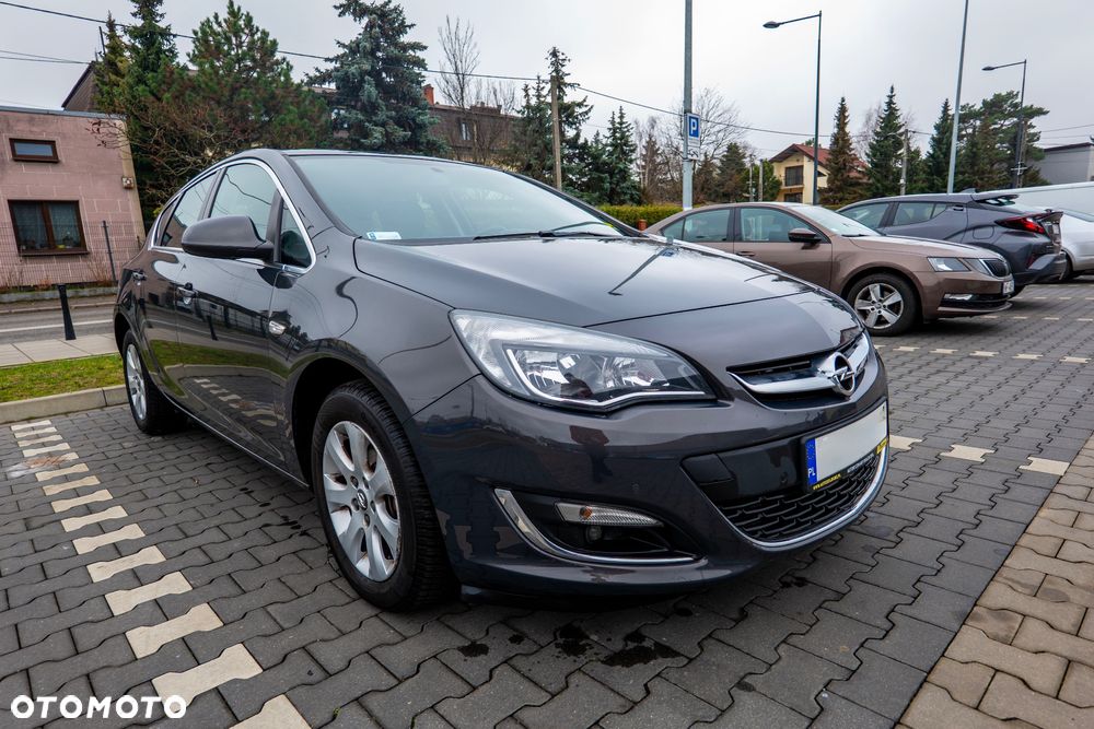 Opel Astra 1.7 CDTI Cosmo - 32