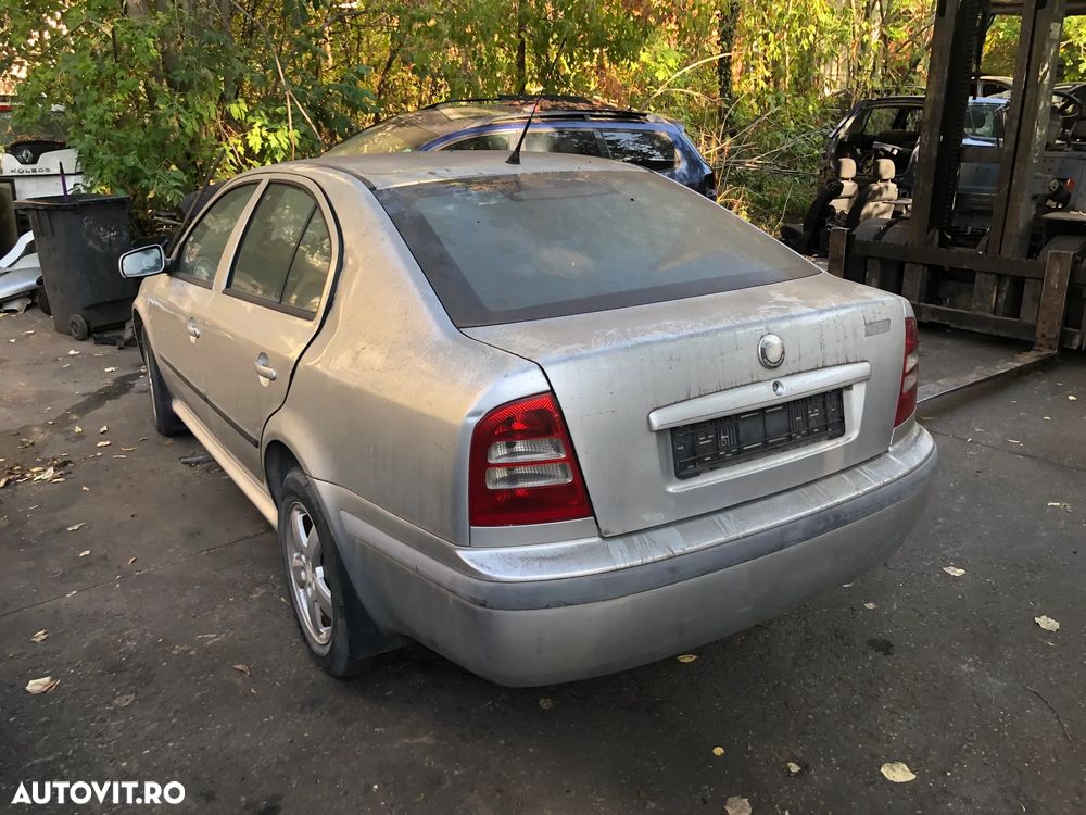 Dezmembrez Skoda Octavia 1 gri argintiu 1,9 diesel 2003 xenon - 9