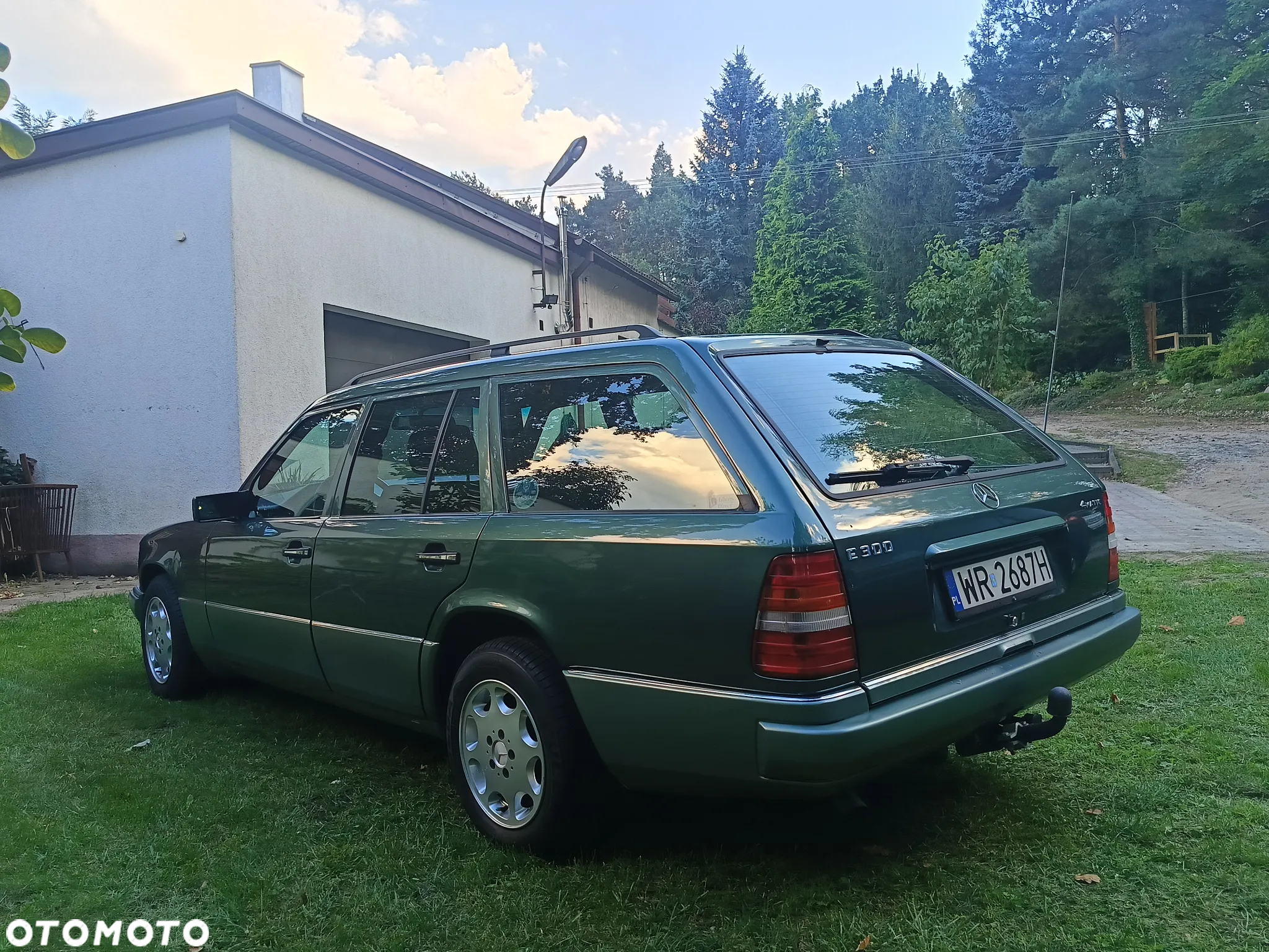 Mercedes-Benz Klasa E 300 4-Matic - 8