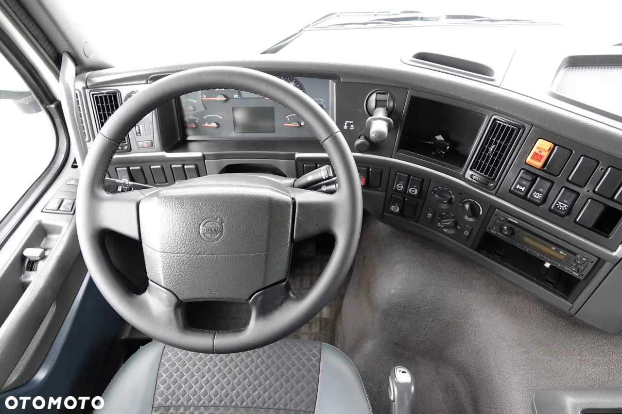 Volvo FM 380 / PEŁNY ADR / MAŁY PRZEBIEG / SPROWADZONY - 27