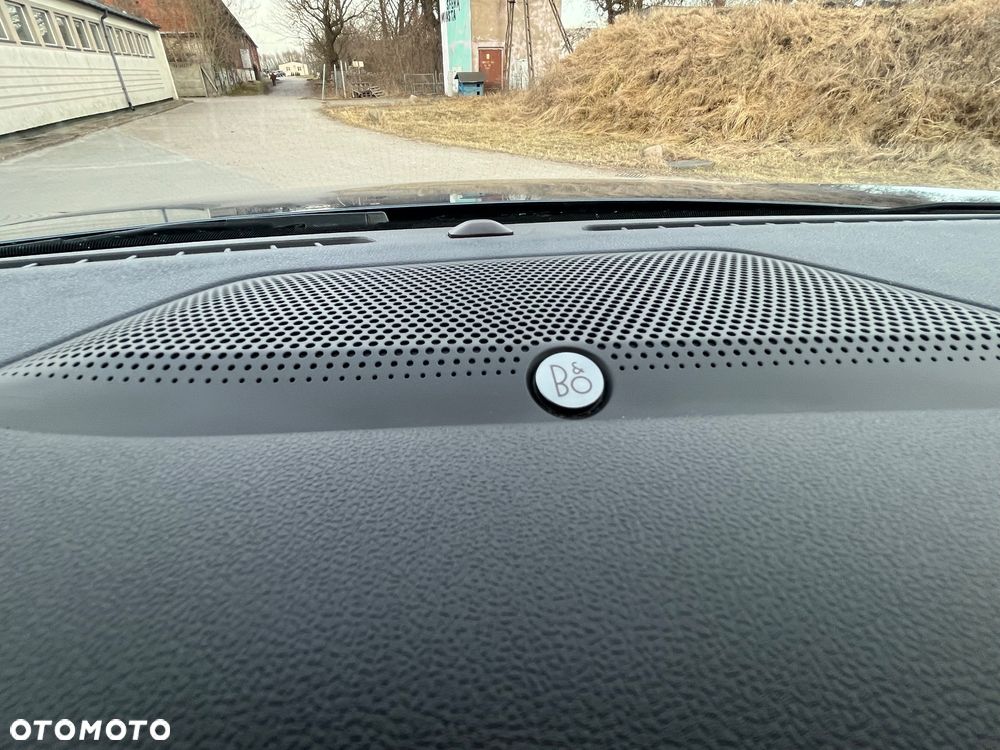 Ford Kuga 2.0 EcoBlue 4x4 ST-LINE X - 28