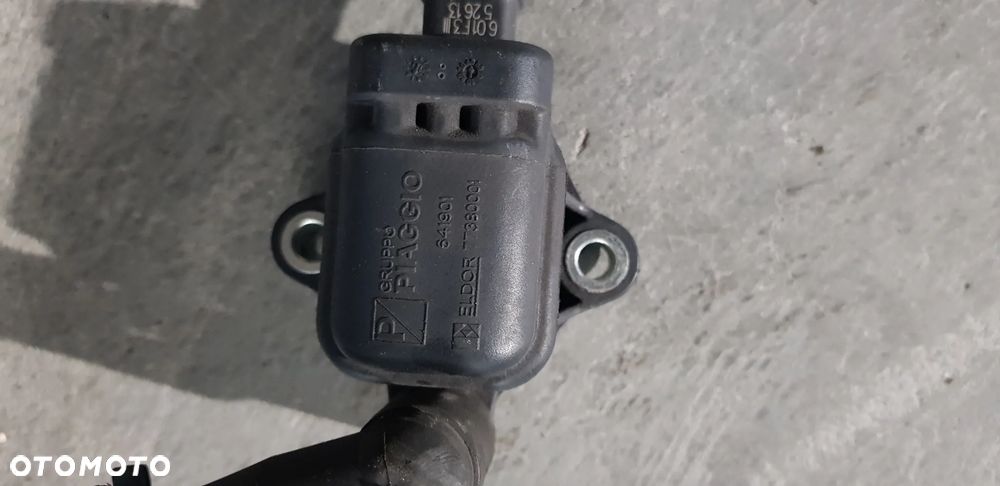 Piaggio MP3 300 Yourban Cewka Zapłonowa Fajka - 3