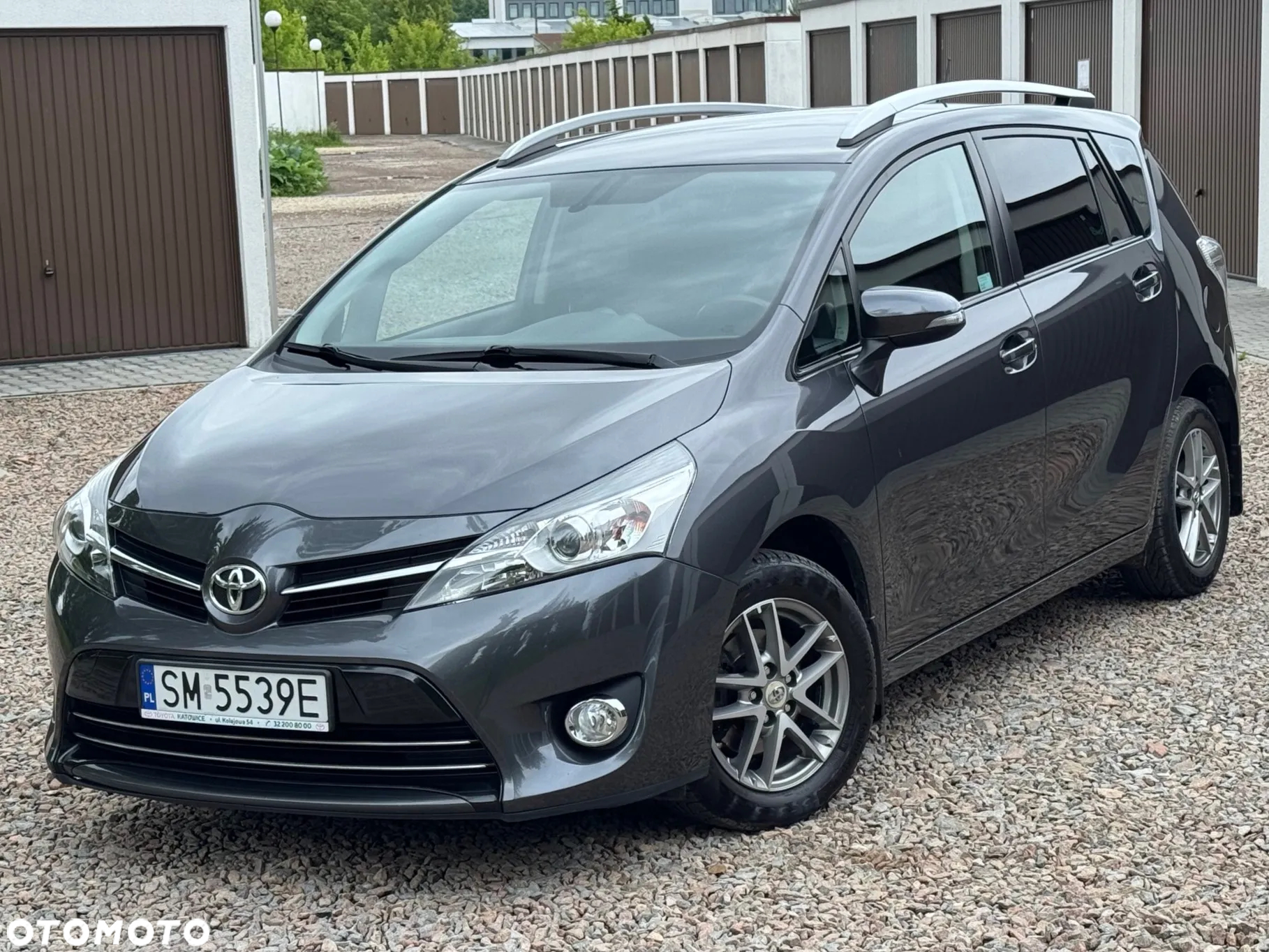Toyota Verso 1.8 Premium 7os - 12