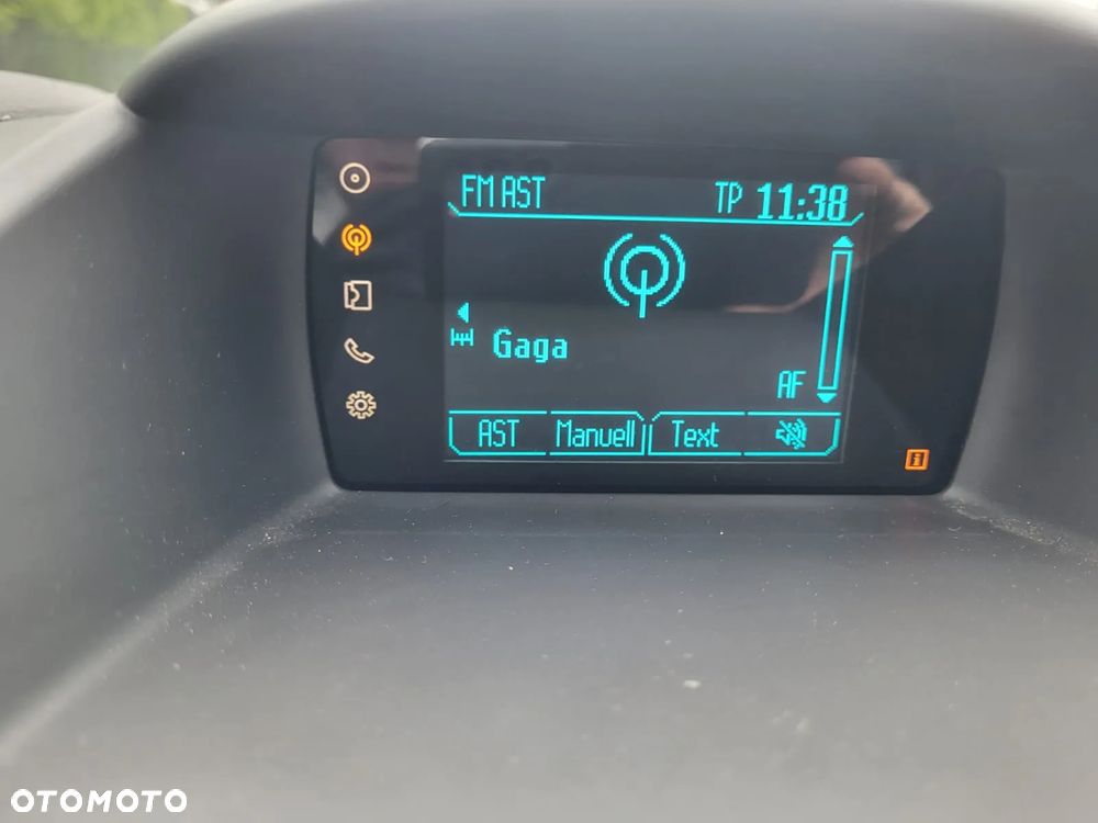 Ford Fiesta 1.0 EcoBoost Gold X - 26