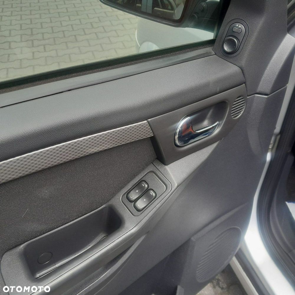 Opel Meriva 1.6 16V - 12