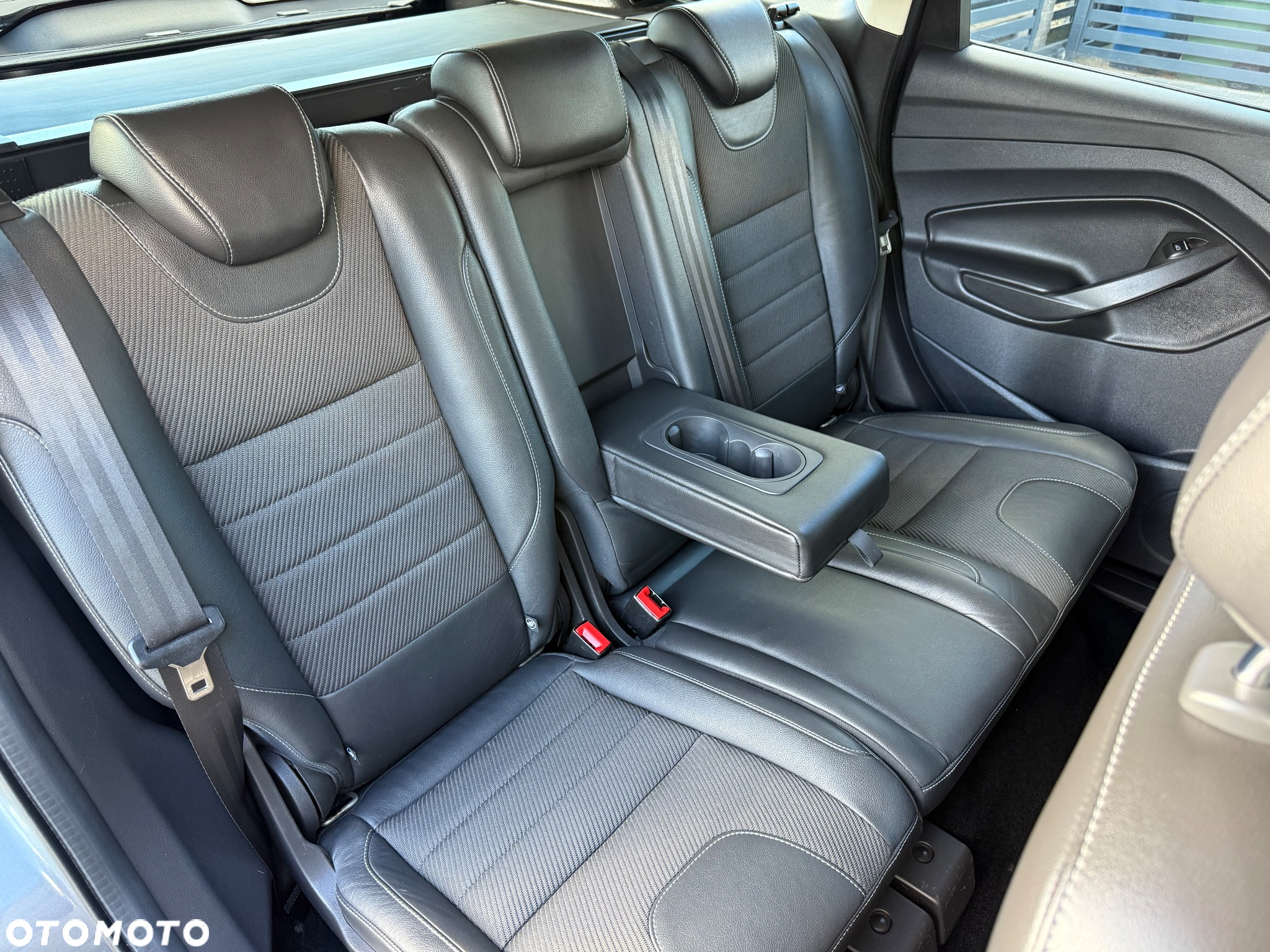 Ford Kuga 1.5 EcoBoost 2x4 Titanium - 20