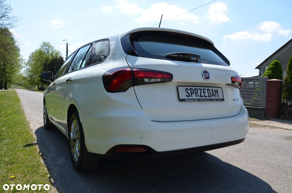 Fiat Tipo - 12